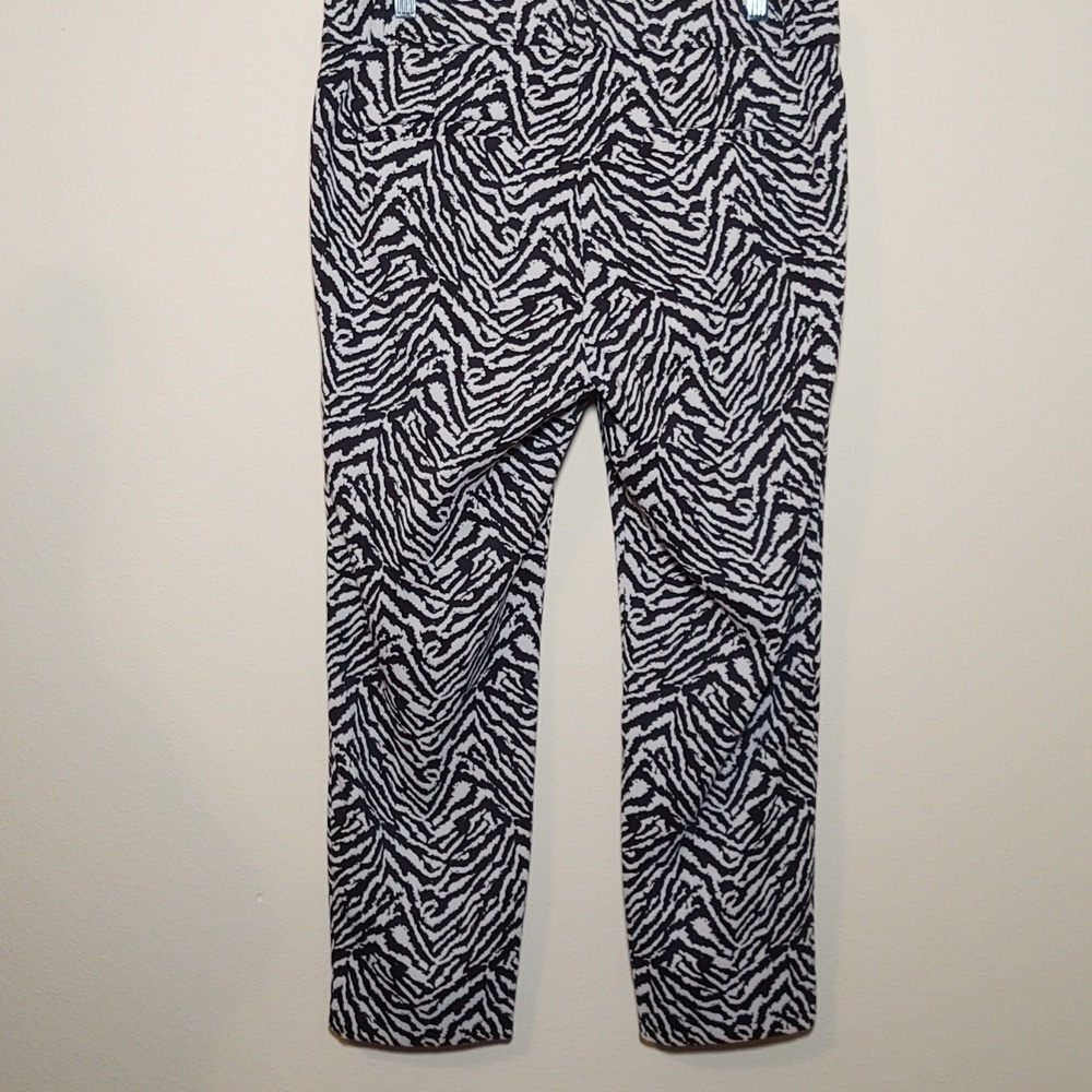 Banana Republic Sloan Zebra design women's pants - Picture 3 of 4